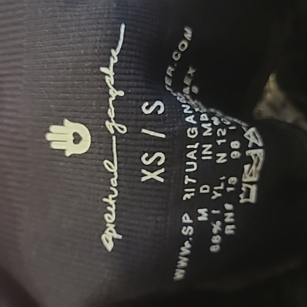 Love Cropped Legging in Black And Gray Spiritual Gangster Xs/S - Picture 5 of 6